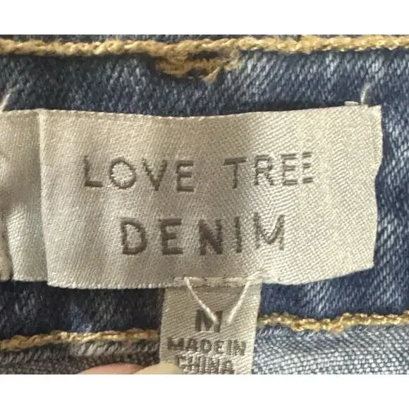 Love Tree Jean Shorts, Cut Offs, Frayed, Distressed, Medium Wash, Stretchy, M - Picture 4 of 5